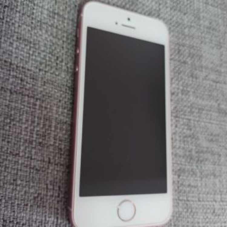 超美品‼️iPhone SE 第1世代 32 GB SIMフリー
