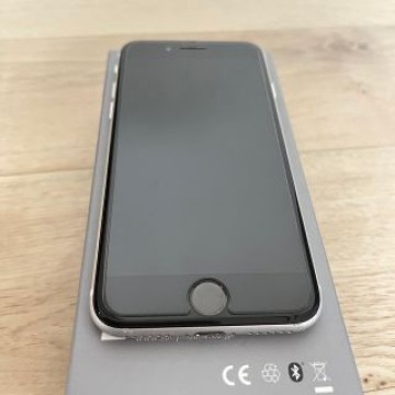 iPhone SE第2世代 256GB（残債なし）