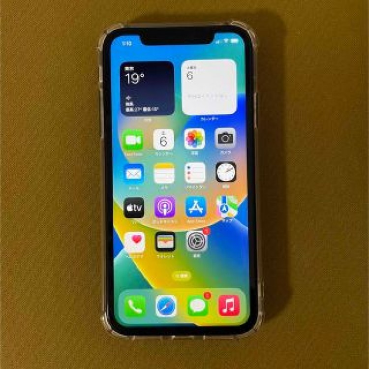iPhone XR black 128GB SIMフリー