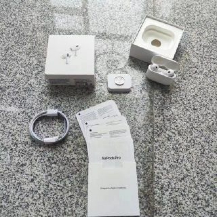 Apple AirPods Pro 2 エアポッド プロ第2世代