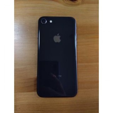 【美品】iPhone 8 Space Gray 64 GB SIMフリー