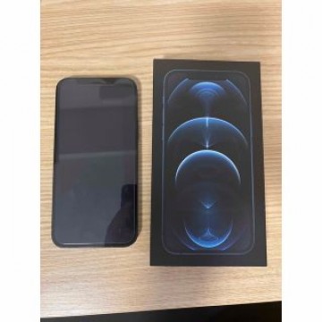 iPhone12 pro ネイビー