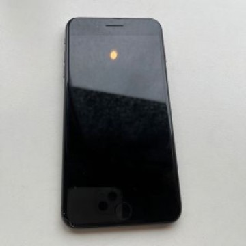 iPhone8plus 64GB SIMフリー