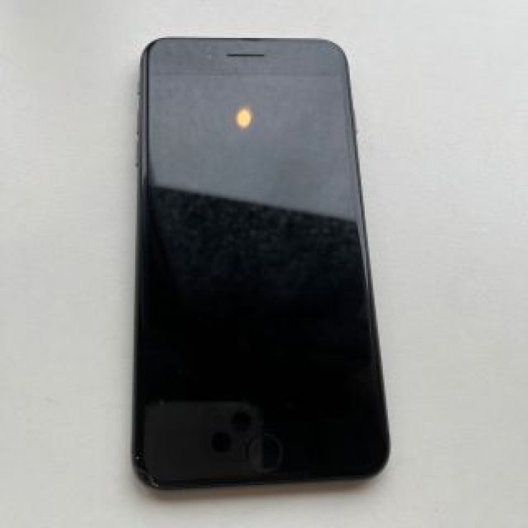 iPhone8plus 64GB SIMフリー