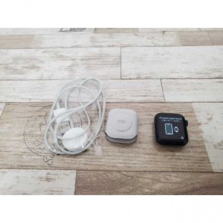 Apple Watch Series 6 GPSモデル 40mm