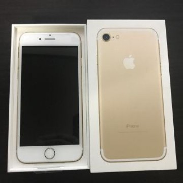 iphone7 32gb gold 新品 未使用 docomo SIMフリー