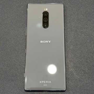 Xperia1 SOV40 グレー