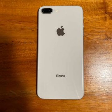 美品　iPhone8Plus Silver 64 GB SIMフリー