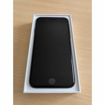 iPhone SE(第3世代)64GB ミッドナイト SIMフリー
