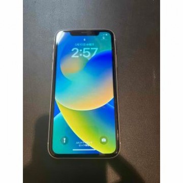 iPhone XR ホワイト 64GB （SIMロック解除済）
