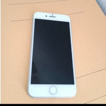 iPhone8本体