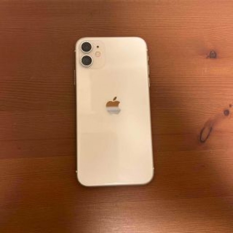 iPhone11 64GB 本体