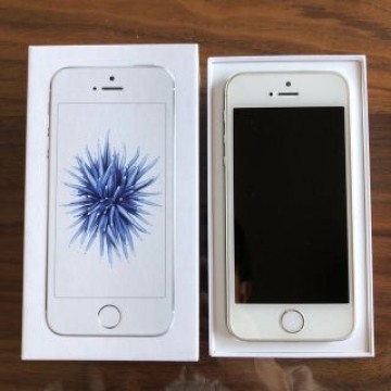 64GB iPhone SE 本体 第1世代