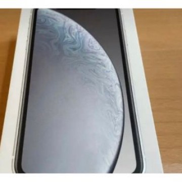 iPhone xr  64  White