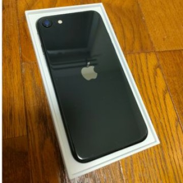 iPhone SE2 64GB ブラック simフリー 美品