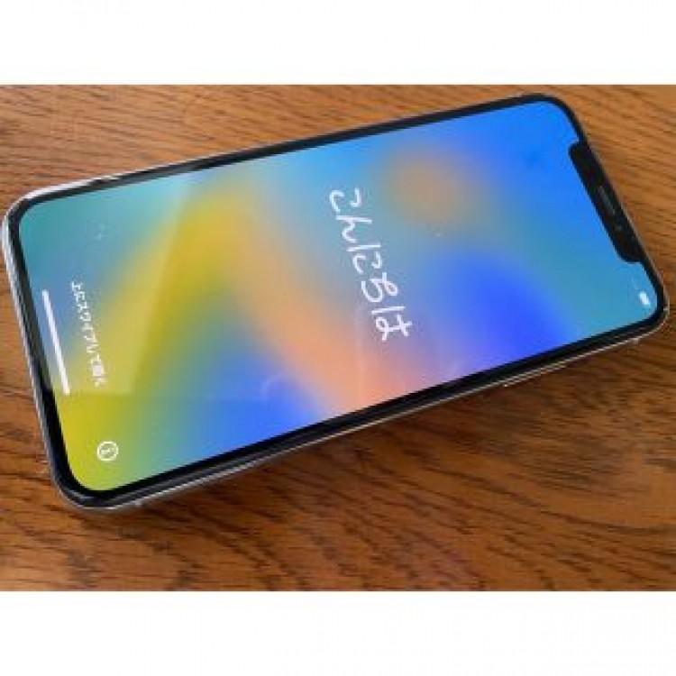 iPhone X アイフォーンテン　64 G シルバーSIMフリー