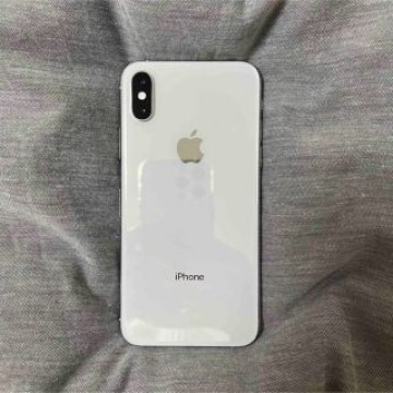 iPhone XS シルバー 64GB SIMロックあり