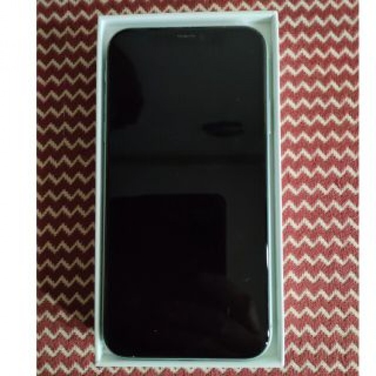 I-phone11 64Mb グリーン(softbank)