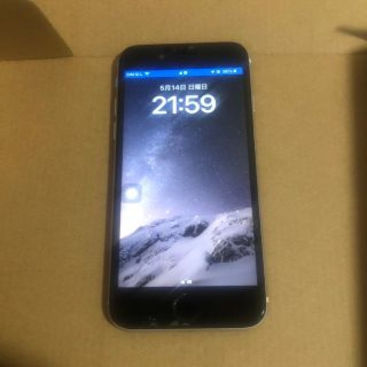 ジャンク　iPhone SE2　64GB