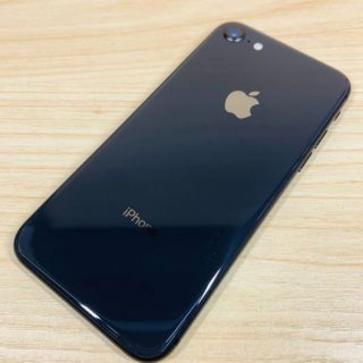 超美品 ﾊﾞｯﾃﾘｰ100％ iPhone8 64GB Gray M9