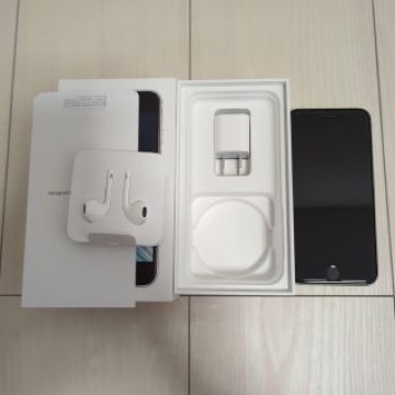 iPhone SE 第2世代 ホワイト 64 GB SIMロック解除済