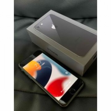 iPhone8 64GB SIMフリー space gray