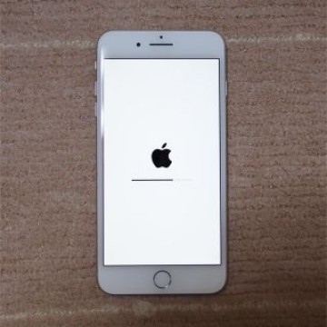 訳あり/ iPhone 7  plus 32GB SIMフリー　ホワイト