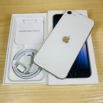 新品同様 ﾊﾞｯﾃﾘｰ100% iPhonSE 第3世代 64GB P14