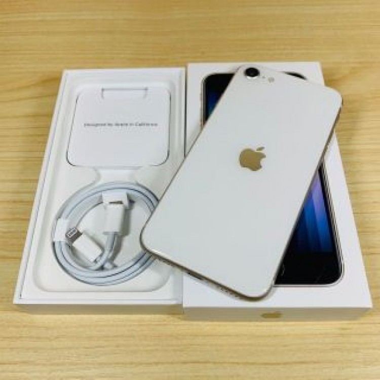 美品 ﾊﾞｯﾃﾘｰ100% iPhonSE 第3世代 64GB P112