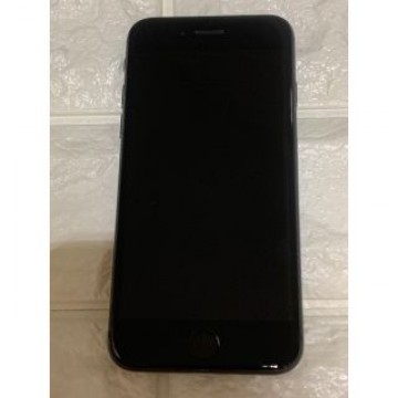 良品 iPhone8 256GB Space Gray 画面割れなし
