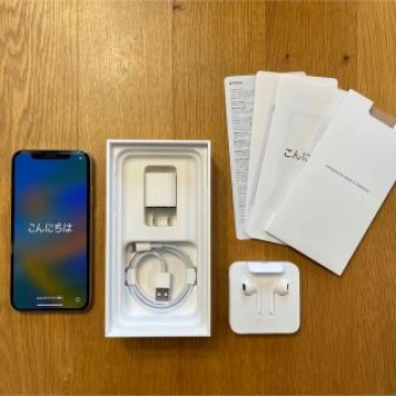 【付属品つき・美品】iPhoneXs 256GB シルバー