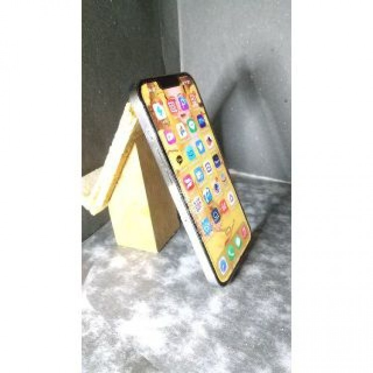 アップル版　iPhone13 PRO 256GB