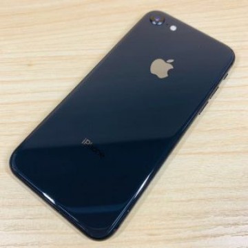 美品 ﾊﾞｯﾃﾘｰ100% iPhone8 64GB Gray A3