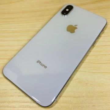 SIMﾌﾘｰ ﾊﾞｯﾃﾘ100％ iPhoneXS 256GB P95