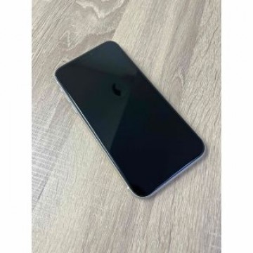 iPhone11 128GB SIMフリー　ホワイト　[7518]