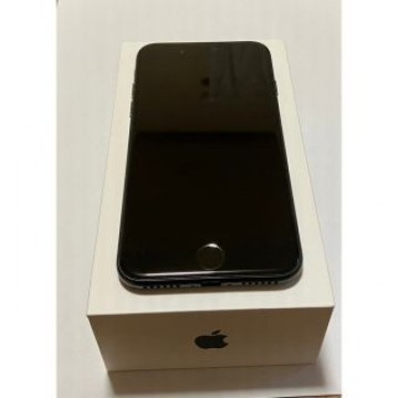 iPhone 7  本体　ブラック 32 GB SIMロック解除済み