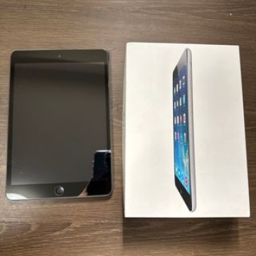 【ほぼ新品】Apple iPad mini 第1世代 Wi-Fi 16GB