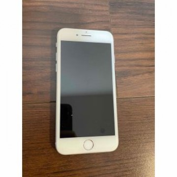 iPhone8 64GB シルバー　SIMロック解除