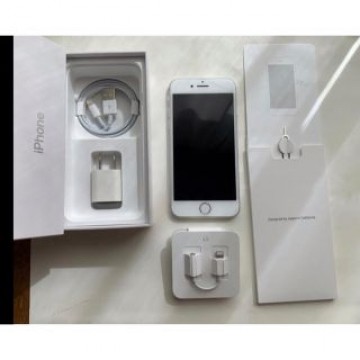 【used美品】Apple iPhone 8 64GB シルバー SIMフリー