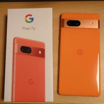 Pixel7a coral 限定ケース付き
