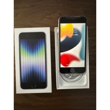 iPhone SE (第3世代) スターライト 64 GB