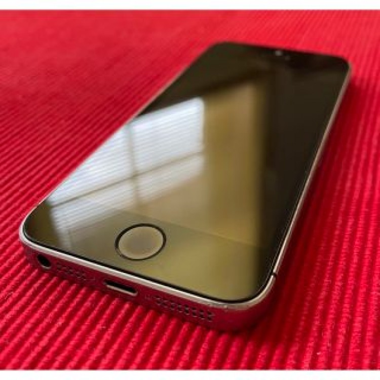 iphone SE 初代 SIMフリー
