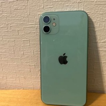 iPhone11 ソフトバンク　64ギガ