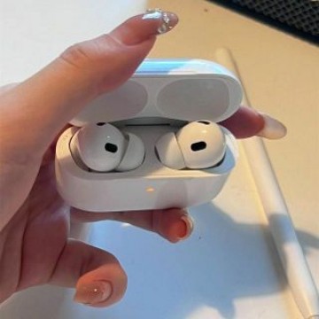 Apple AirPods Pro 2 エアポッド プロ第2世代