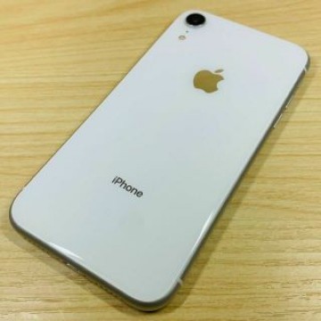 SIMﾌﾘｰ iPhoneXR 64GB White P76