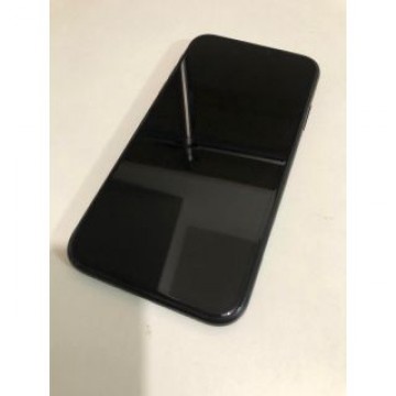 iPhone XR 64GB SIMフリー