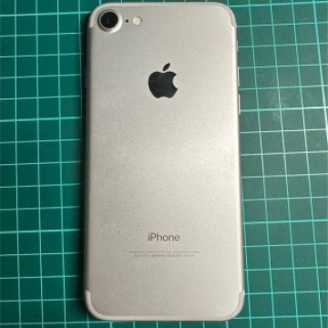 iPhone7 128GB 87%