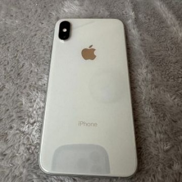 [美品] iPhone Xs シルバー 256 GB SIMフリー