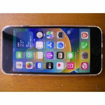 iPhone SE3 64GB SIMフリー Midnight