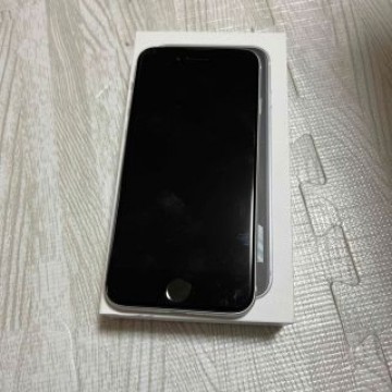 アップル iPhoneSE 第2世代 64GB ホワイト au